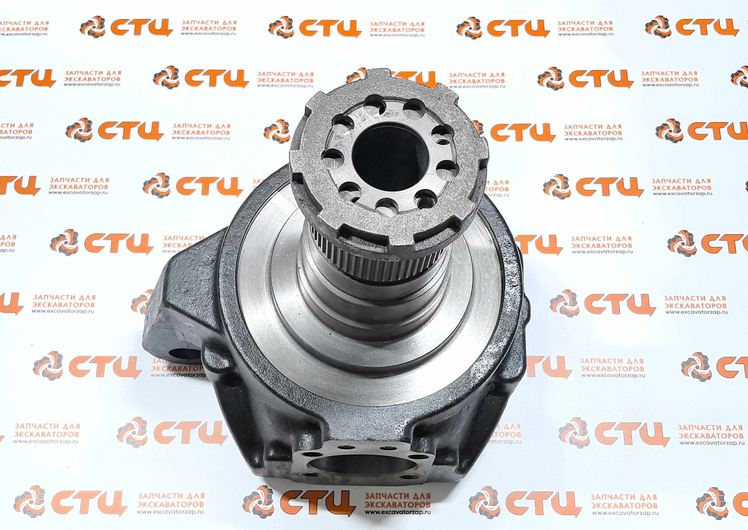 Кулак поворотный 4472.298.226, 4472298226, 4472-298-226 левый моста экскаватора HYUNDAI R200W7, R200W7A, R210W-9